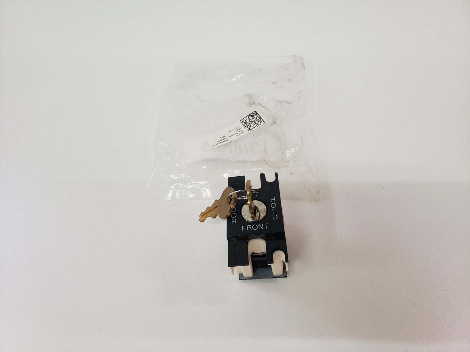 UNUSED – TKE ThyssenKrupp 171AR33 Key Switch 9739816 Door Hold