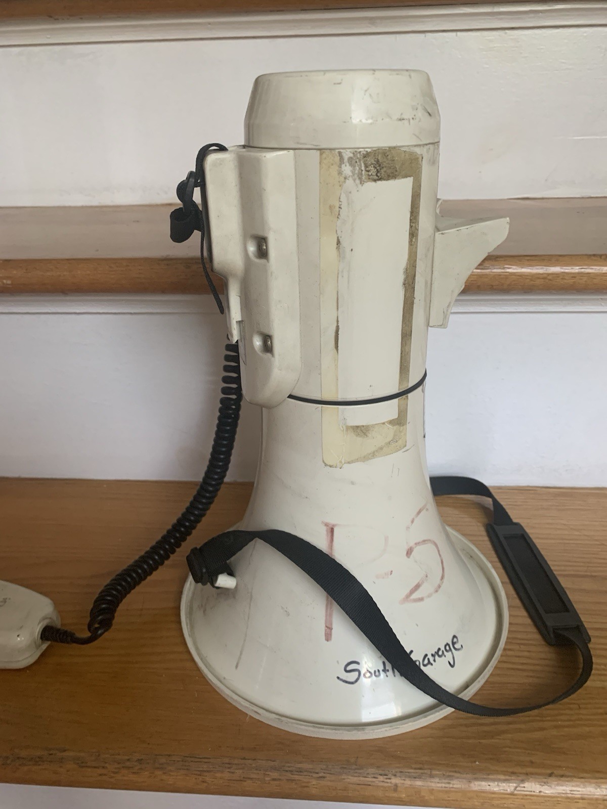TOA Corporation ER-2015 Transistor Megaphone For Parts Only