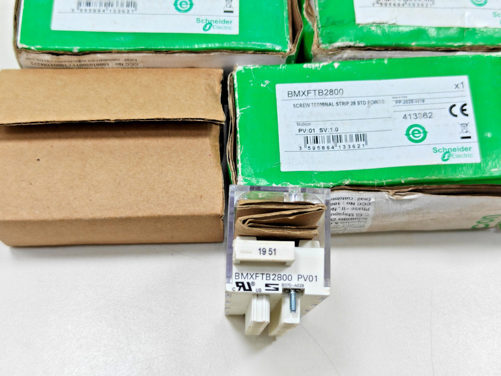 (3Pcs) BMXFTB2800 Schneider Electric 28-Pin Removable Caged Terminal Blocks PV01