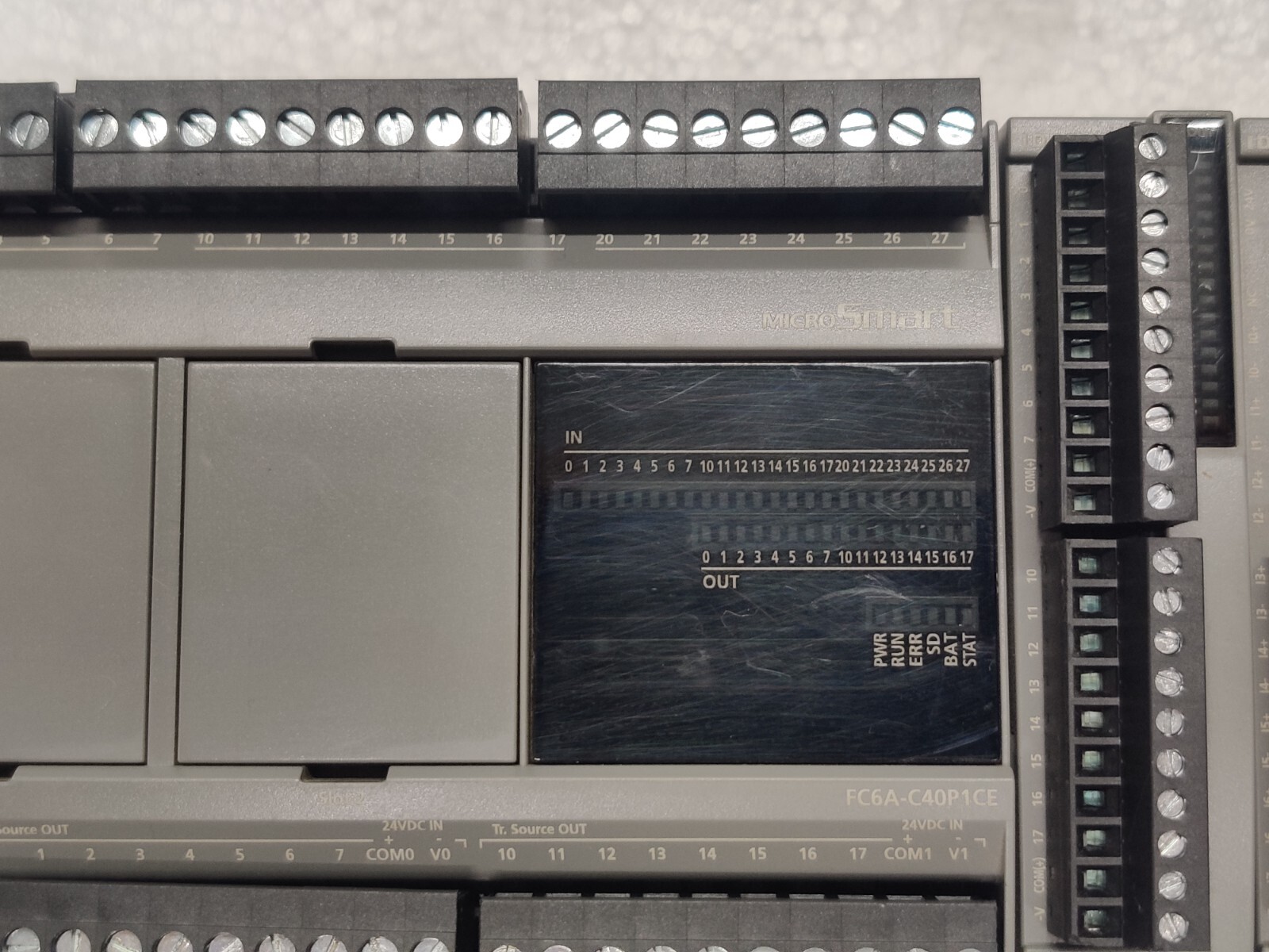 Idec MicroSmart FC6A-C40P1CE Programmable Controller With FC6A-T16P1 And FC6A-J8