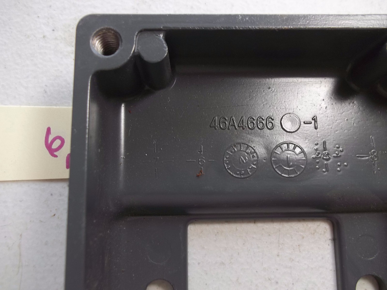 NEW UNKNOWN MANUFACTURER 46A4666 POSITIONER ? BRACKET (164-1)
