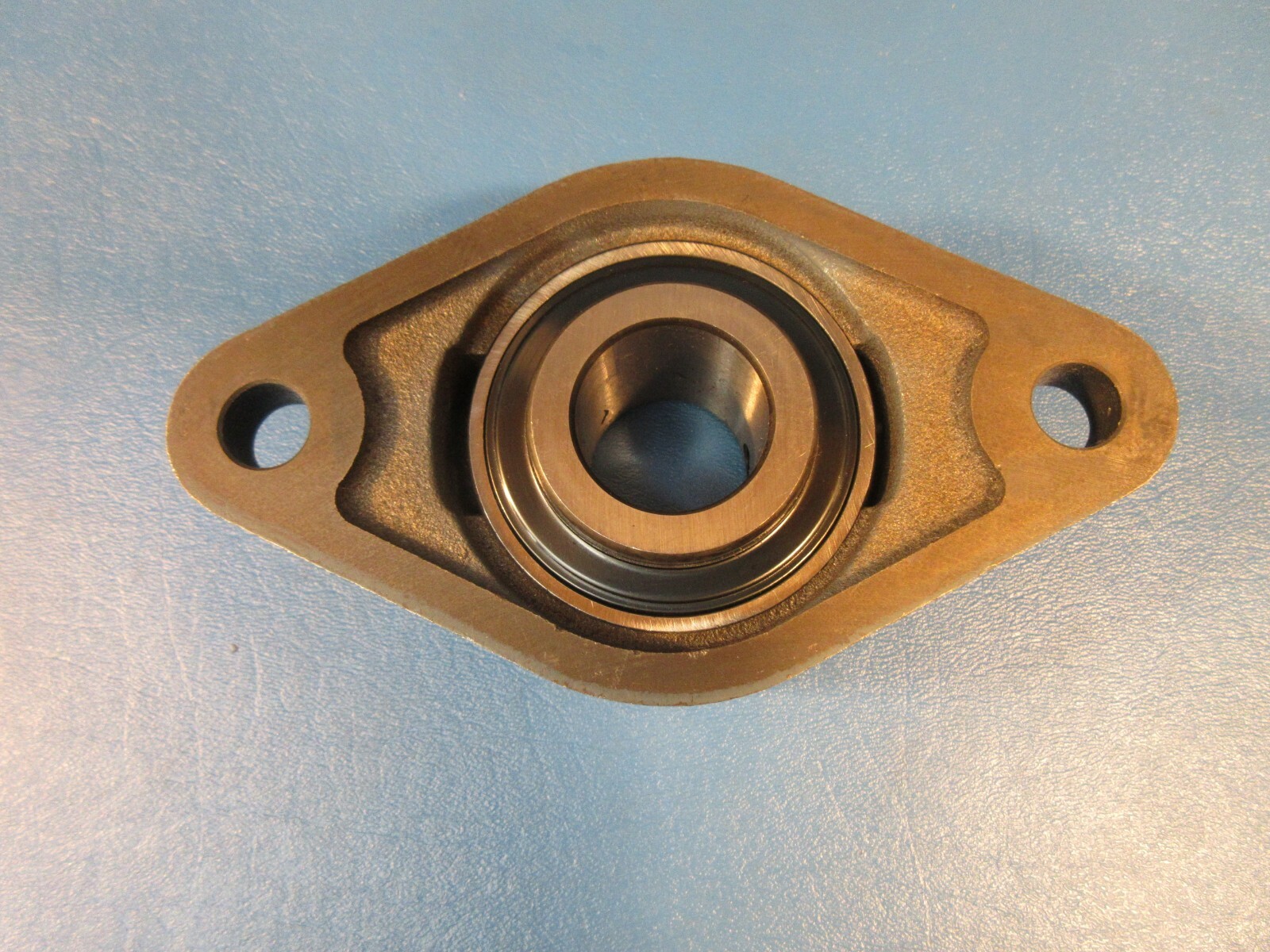 IDC, UCFL 207-20, 1 1/4″ Bore, 2 Bolt Flange Mount Bearing, Set Screw Locking