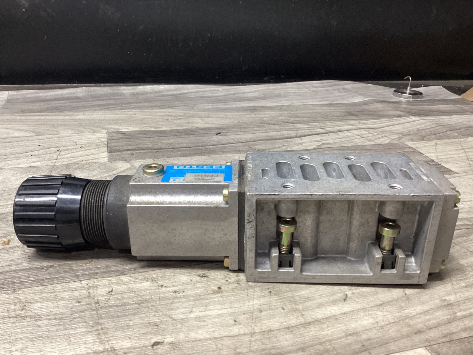 FESTO LR-ZP-B-D-3 INTERMEDIATE PRESSURE REGULATOR #111A155PR2
