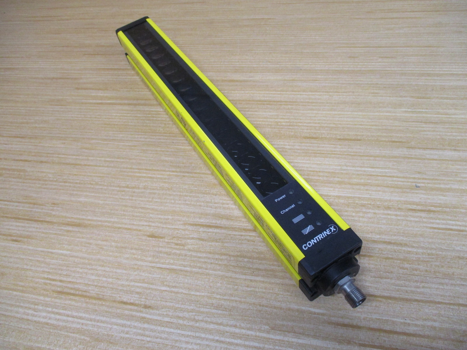 Contrinex YBB-30R4-0250-G012 Safety Light Curtain Receiver