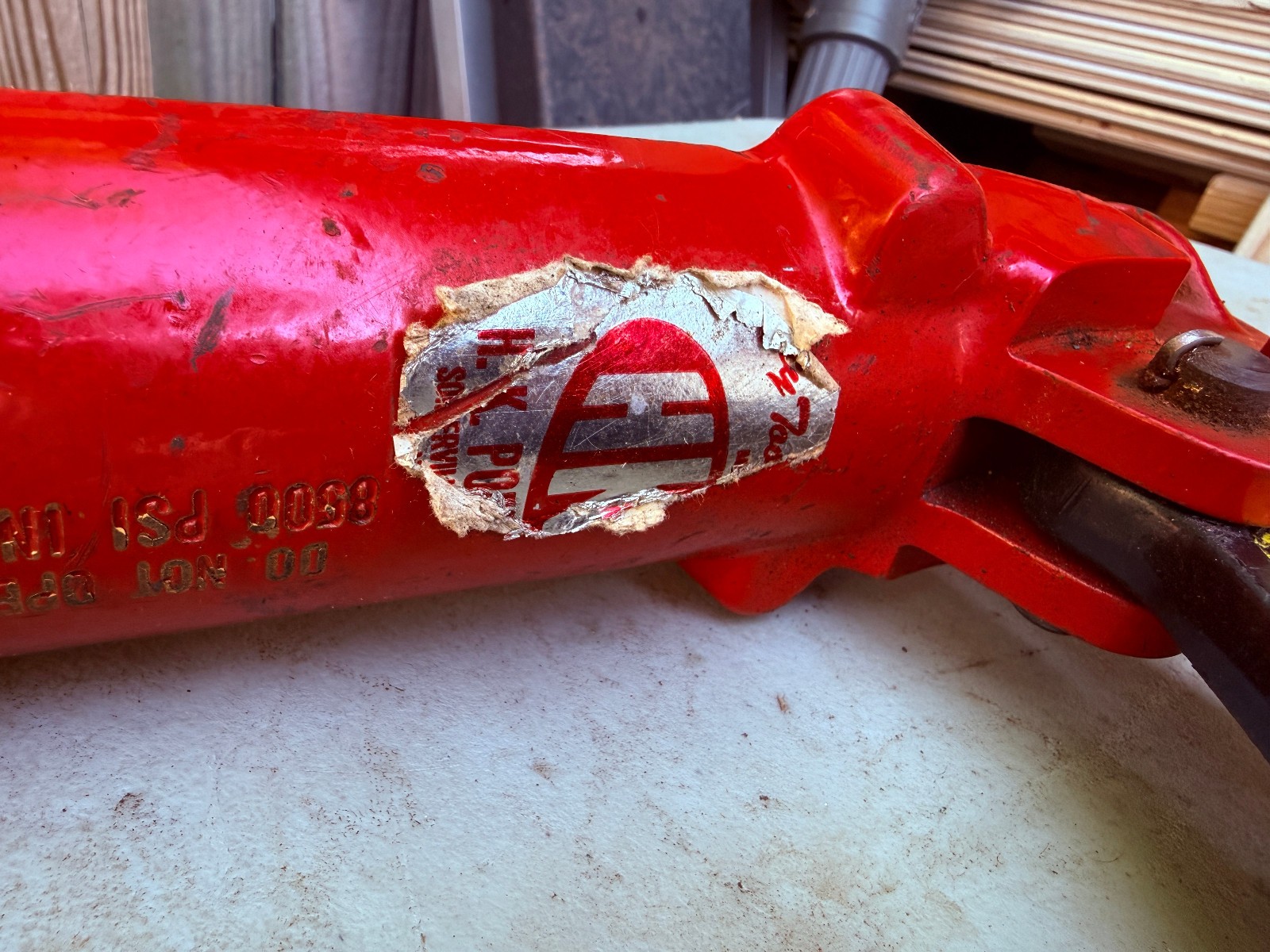 HKP Hydraulic Soft Nut Splitter w/ Cylinder – Needs Refill – 1780PQ 1713PQ