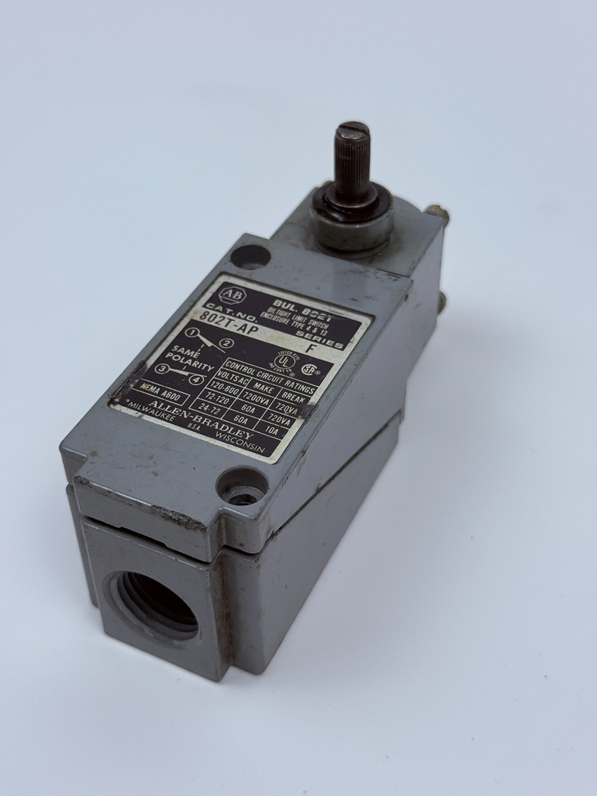 Allen-Bradley 802T-AP Series F Oiltight Limit Switch Metal Plug-In NEMA 4/13