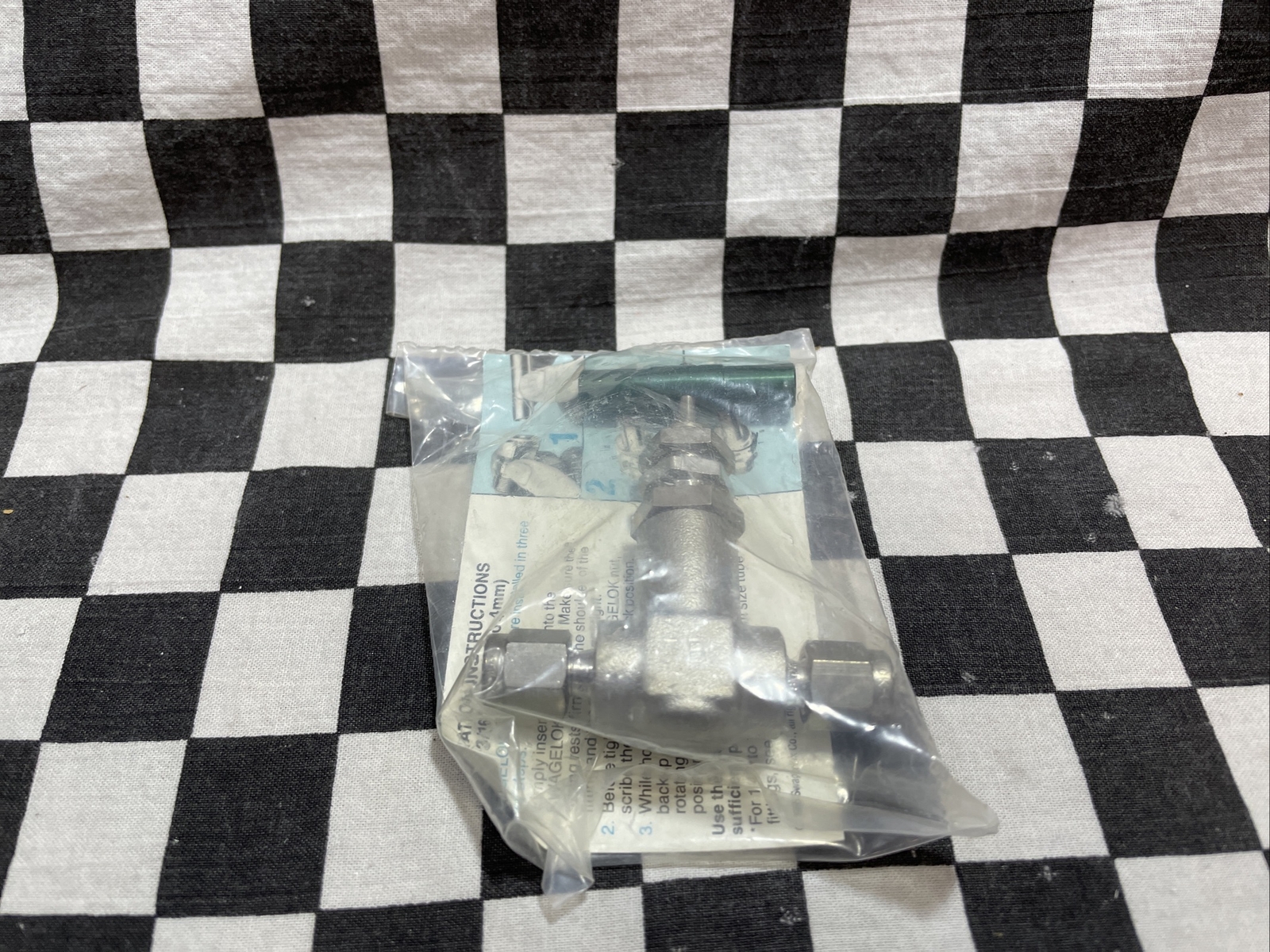 NUPRO Screwed-Bonnet Needle Valve 1/8″ TUBE, SS-2JB, SS2JB, SHIPSAMEDAY