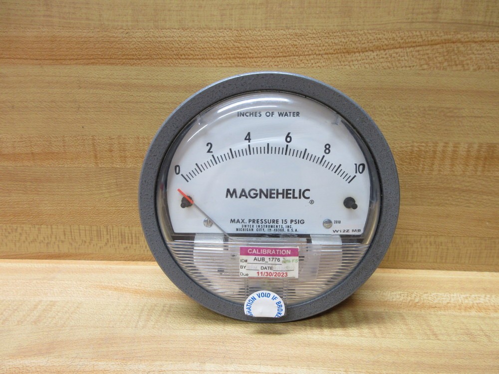 Dwyer W12ZMB Magnehelic Gauge 2010