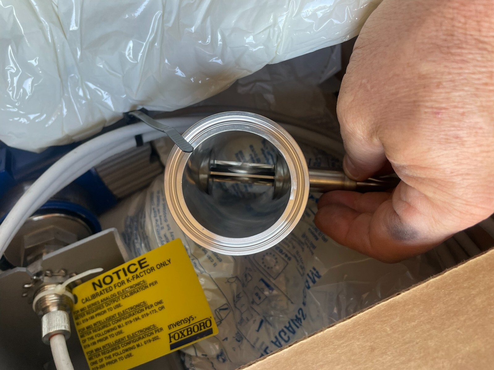 Foxboro 84S-T02TJRL-LMN 250PSI 350’F Vortex Flowmeter New in Box