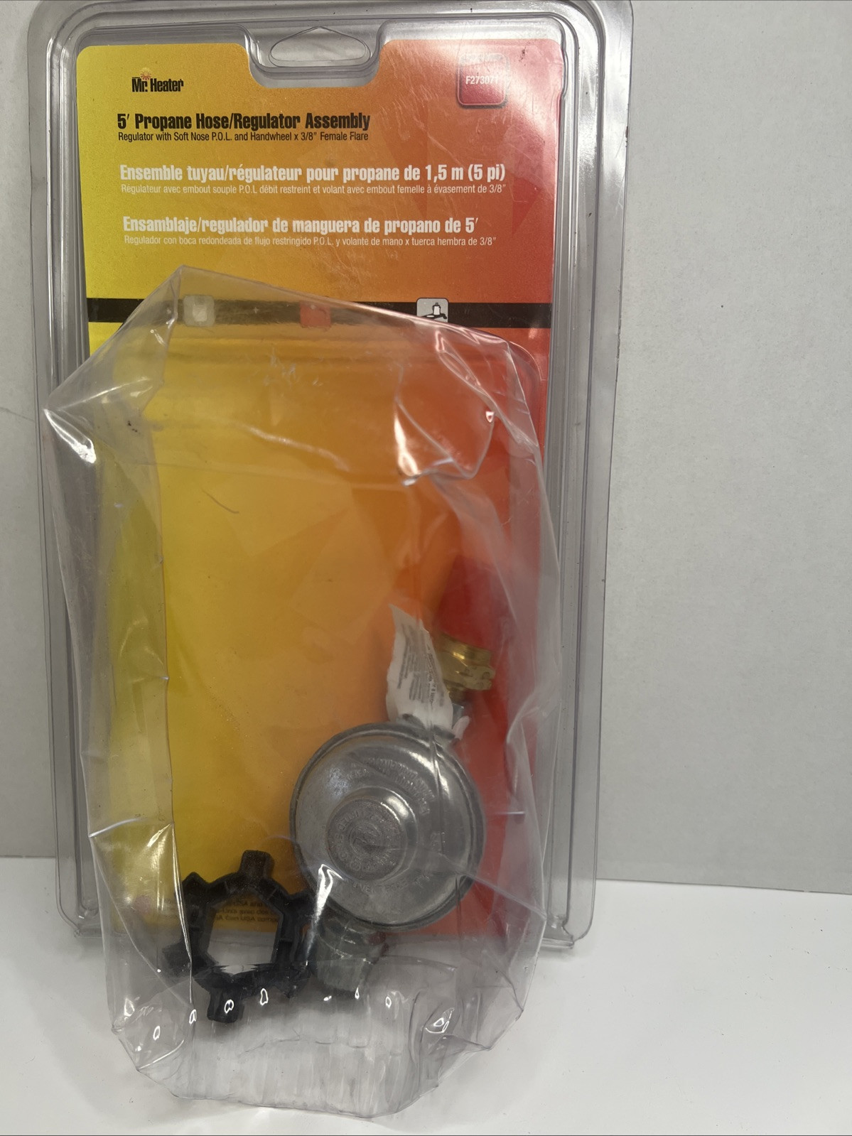 Mr. Heater 5 ft. L Propane Hose and Regulator Assembly F273071