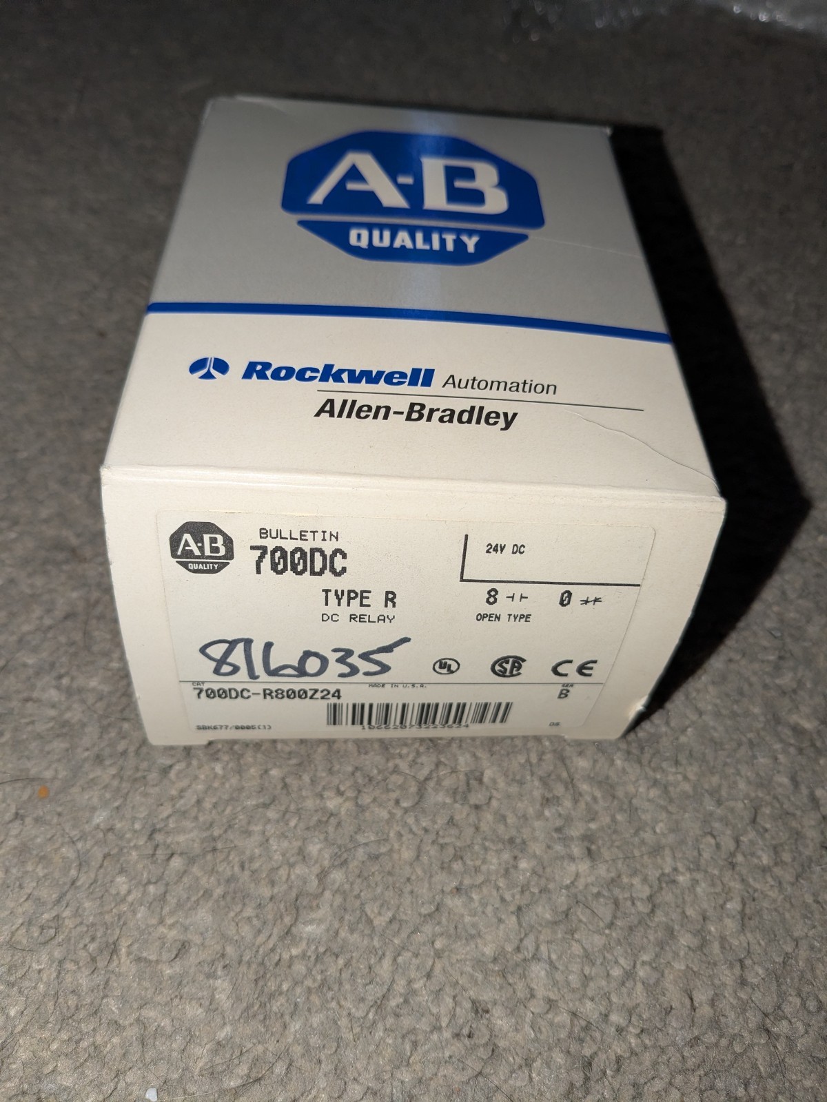 NIB Allen-Bradley 700DC-R800Z24 Ser B Type R Industrial Control Relay 24VDC 8-NO