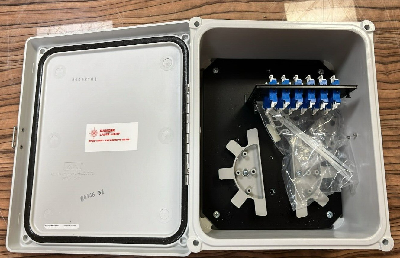 Optical Cable Corp., # OCO12NX , Outdoor Enclosure, Wallmount, 12-PORT, NEMA4X