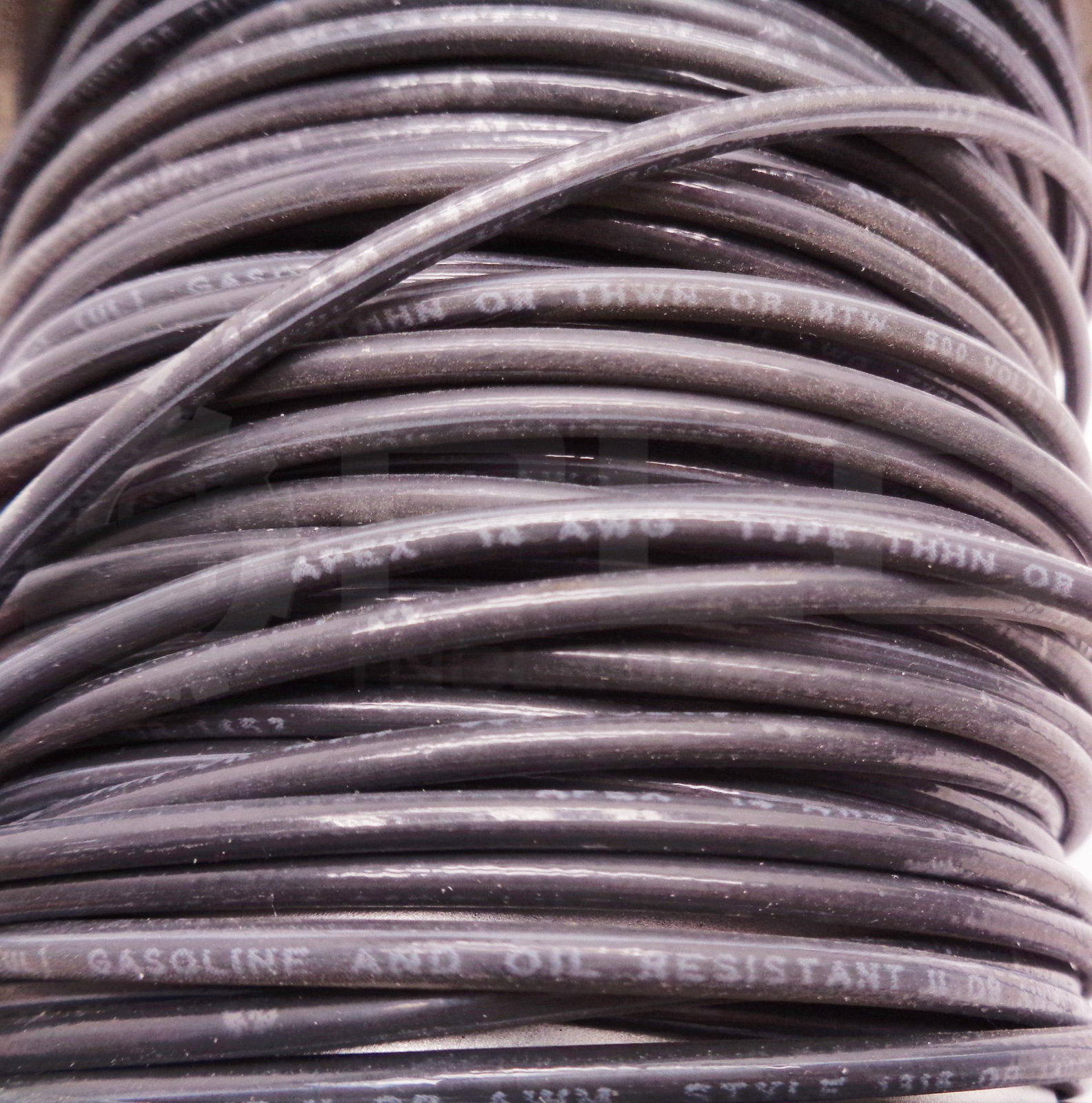 LOT OF 2 NEW APEX 1316 14 AWG WIRE APPROX 310′ TOTAL MTW/THHN, THWN BLACK