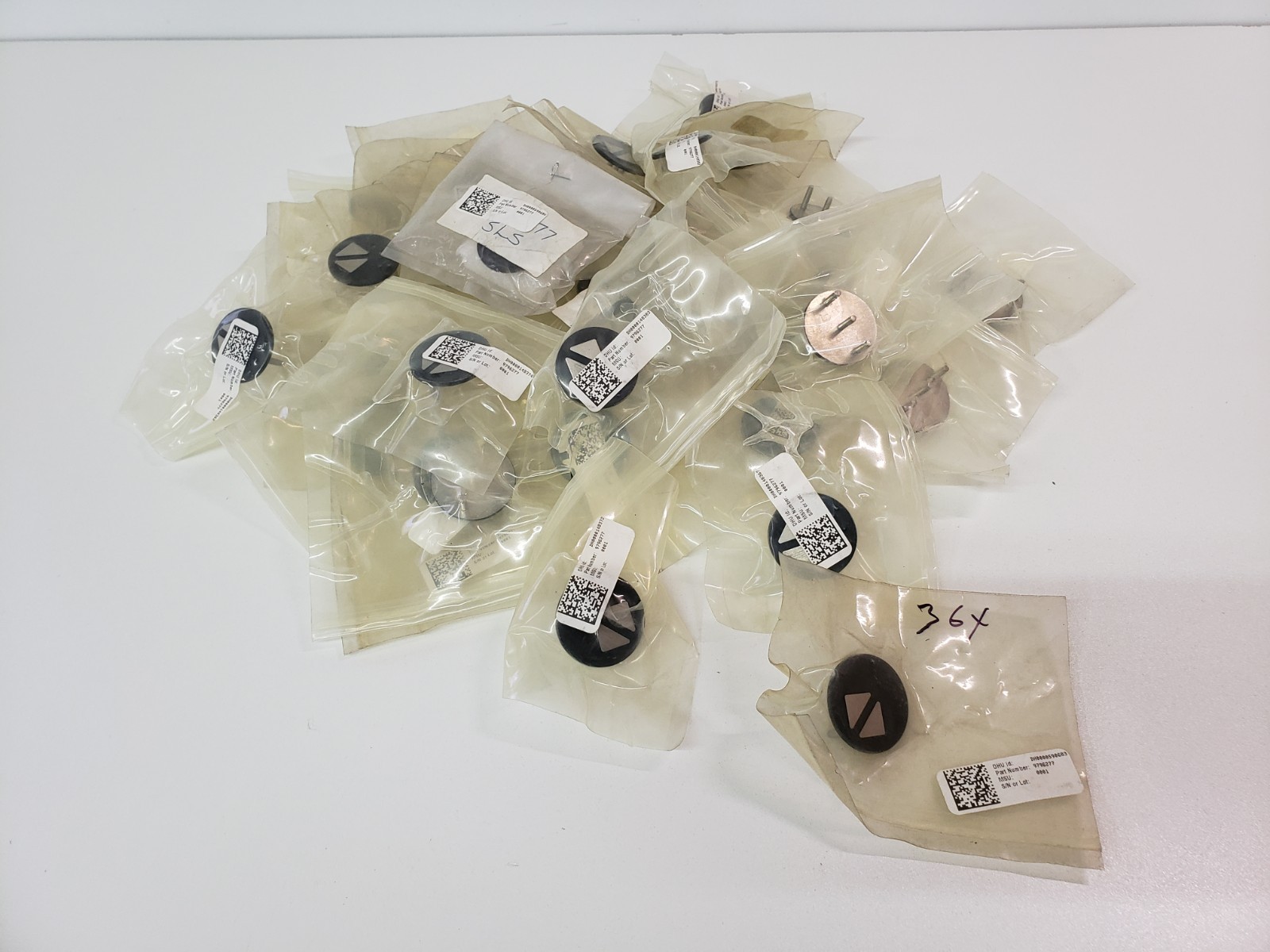 LOT of 36 – UNUSED – TKE ThyssenKrupp 9796277 Elevator Arrow Button