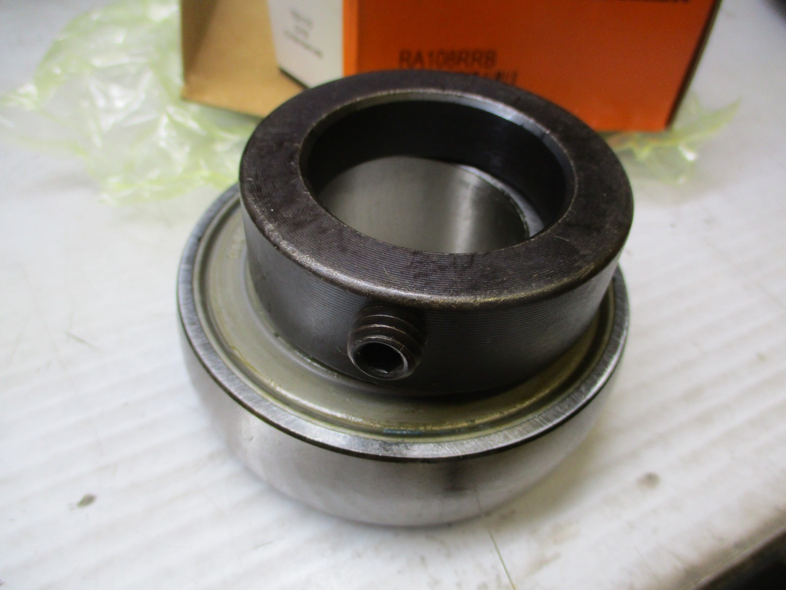 NEW TIMKEN RA108RRB ECCENTRIC LOCK UNIVERSAL BEARING