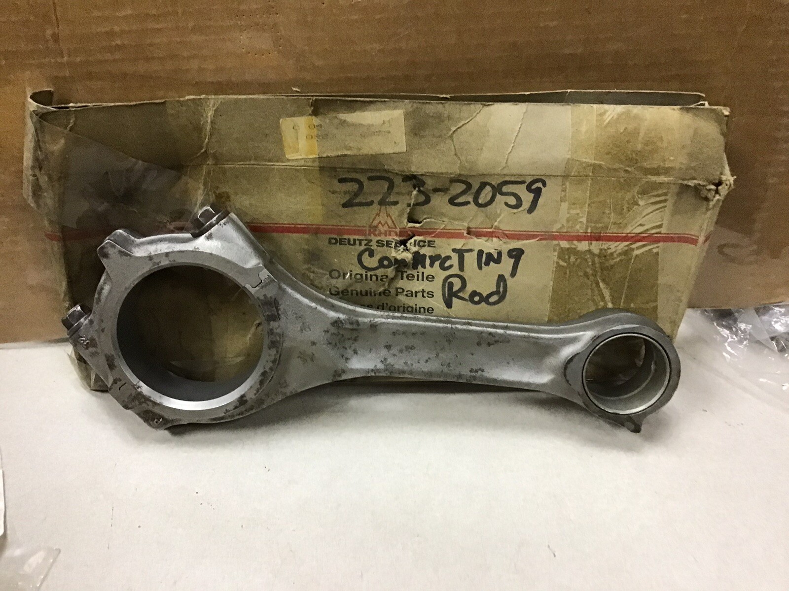 2232059 4234225 NEW DEUTZ CONNECTING ROD FITS 913 914 ENGINES FREE SHIPPING!
