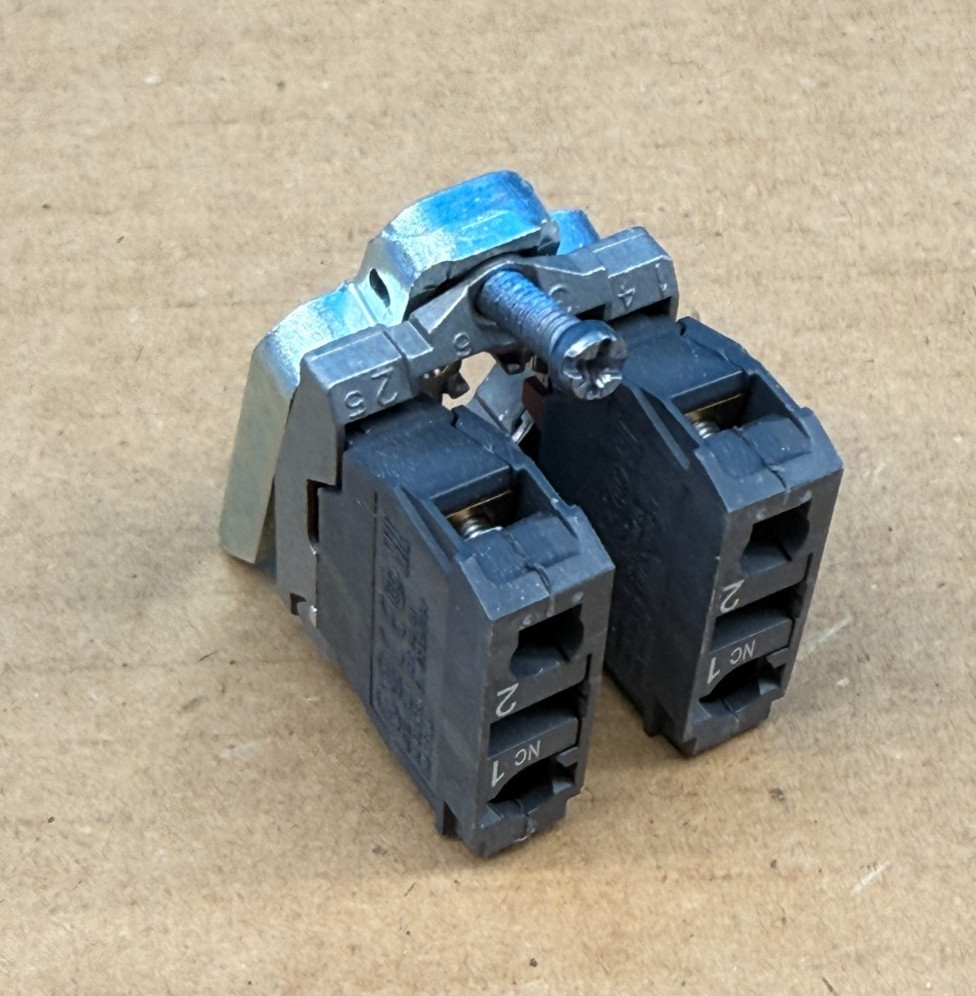 Genuine Schneider Electric ZB4BZ104 Harmony 22mm 2NC Contact Block Mounting