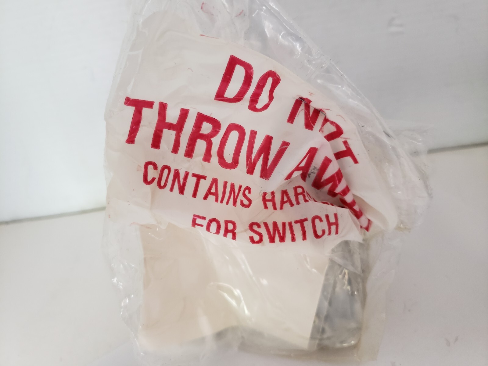 ELECTROSWTICH 505A704G01 ROTARY SWITCH 600V AC NIB