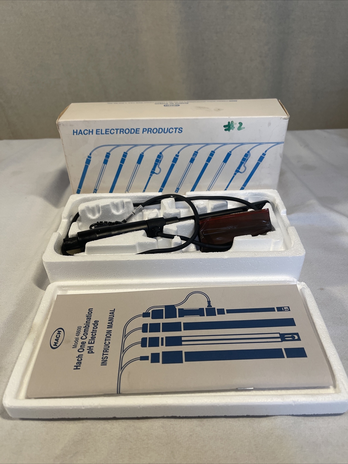 HACH ELECTRODE PRODUCTS 48600 HACH ONE COMBINATION pH Electrode WITH TEMPERATURE