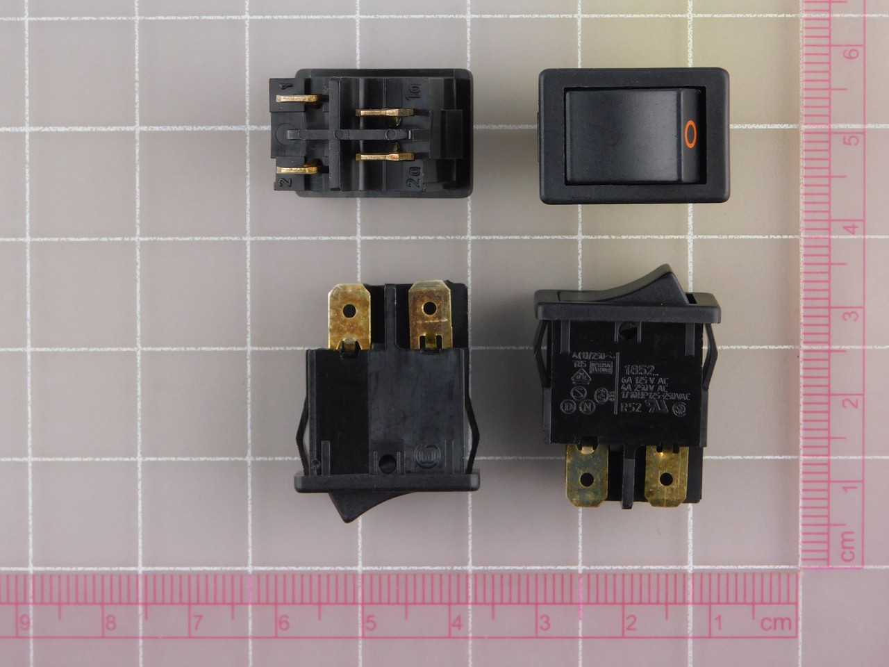 Lot of 40 MARQUARDT 1852 Rocker Switches ROCKER DPST 6A 125 V AC X131504