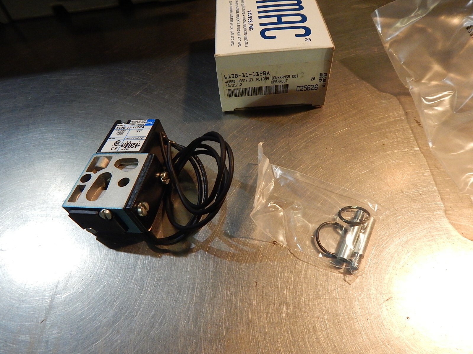 NEW MAC 613B-11-112BA C25626 Valve *FREE SHIPPING*