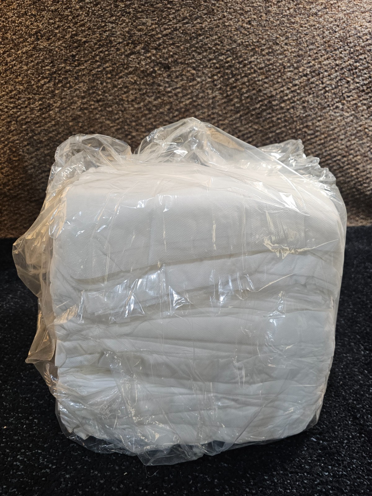 (QTY 30) Disposable Lab Coat 32KF62 Polypropylene, Mandarin Collar Snaps Closure