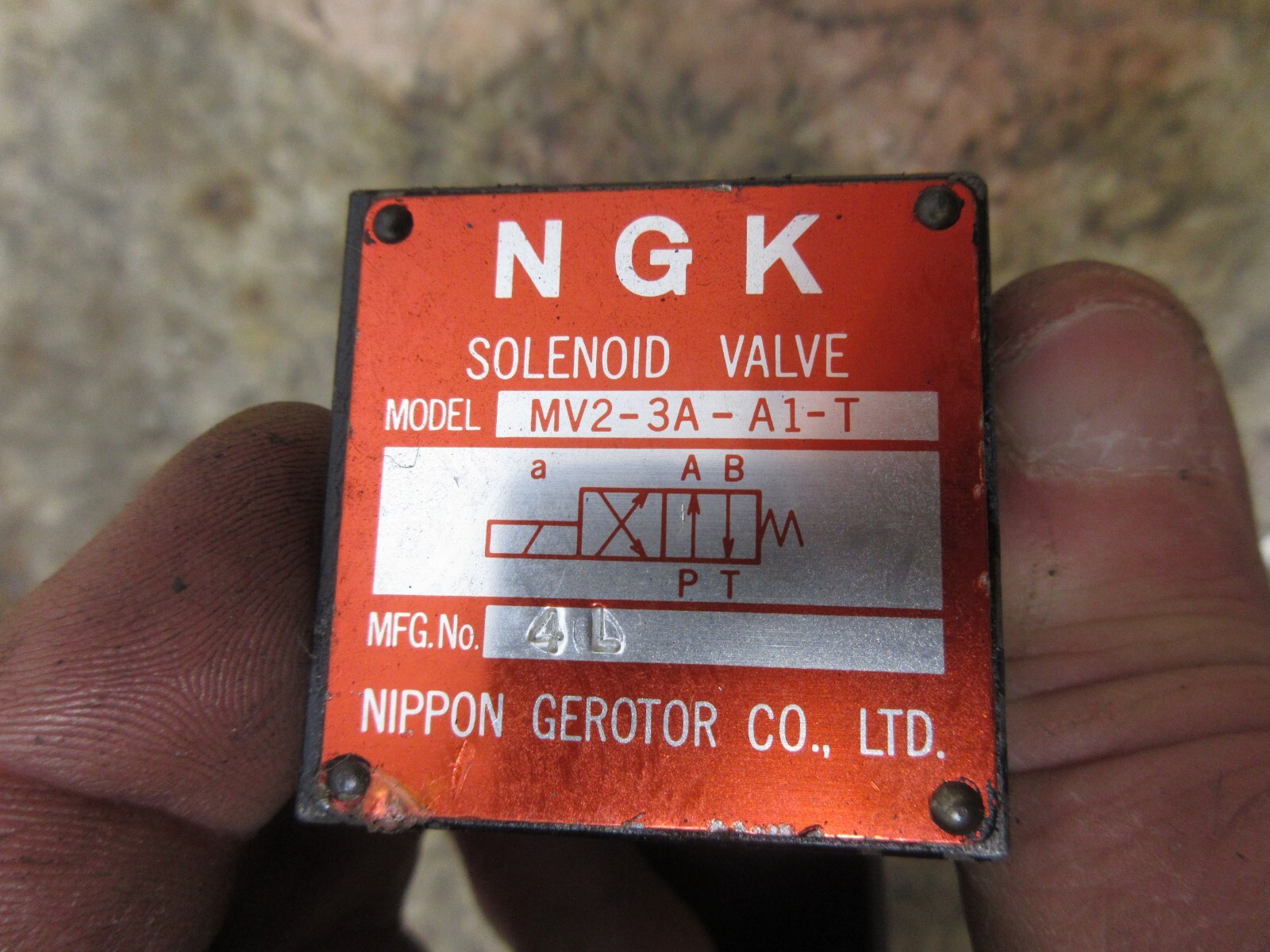 NIPPON GEROTOR NGK SOLENOID VALVE MV2-3A-A1-T 4L EACH 1
