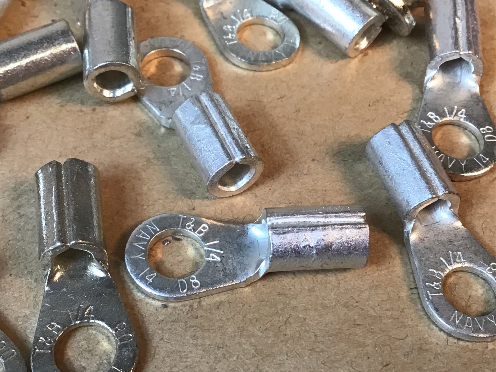 25 Pieces Thomas And Betts D8-14-SK #8 Sta-Kon Ring Terminal D814SK