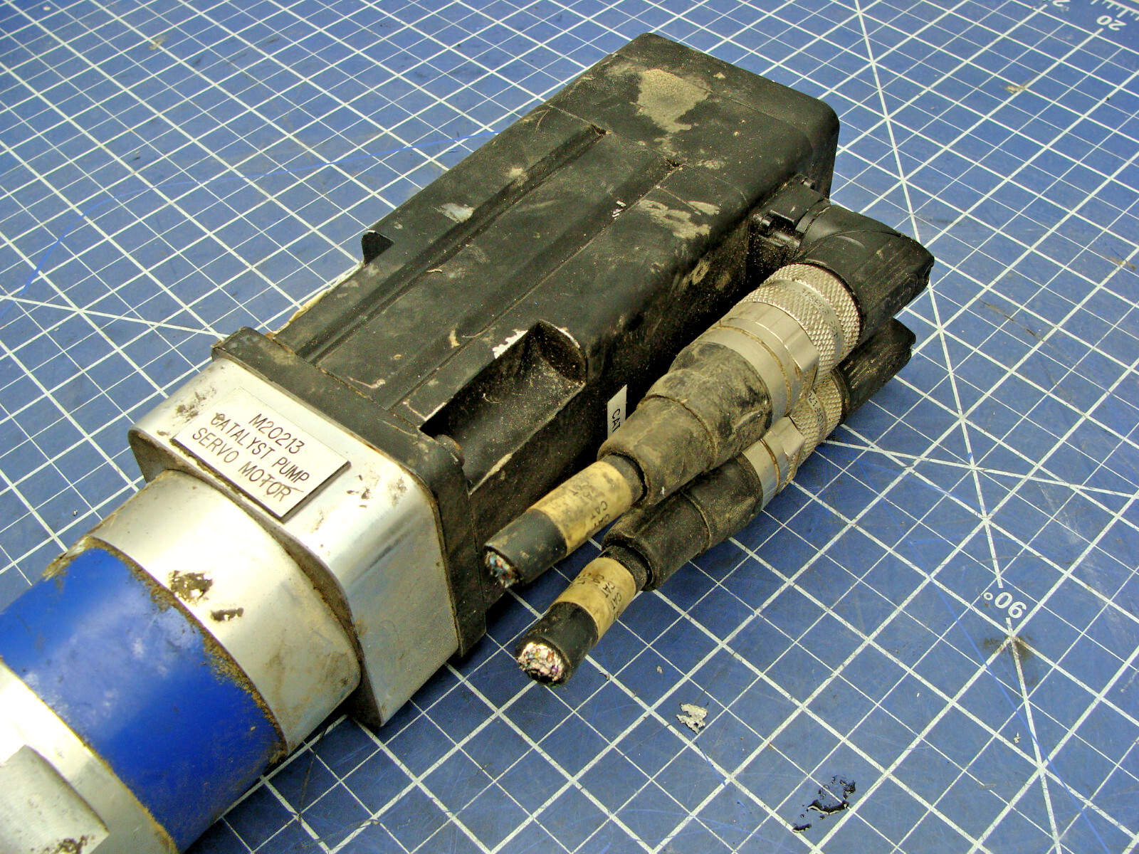 ALLEN BRADLEY AC SERVO MOTOR 3PH 460V MPL-B230P-EJ72AA W/GAM EPL 702167 25:1