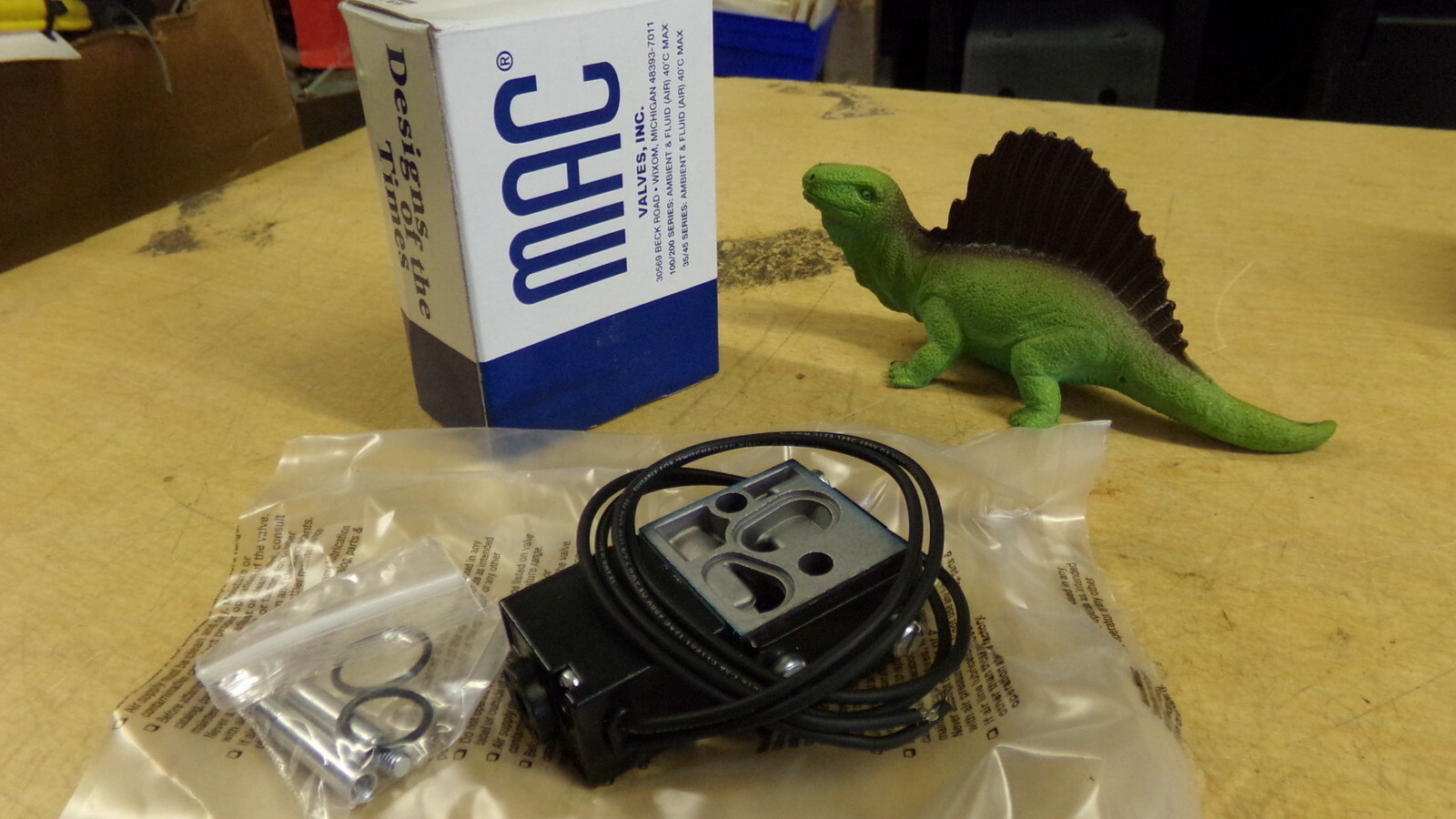 MAC Valves 613B-11-112BA *Free Shipping*