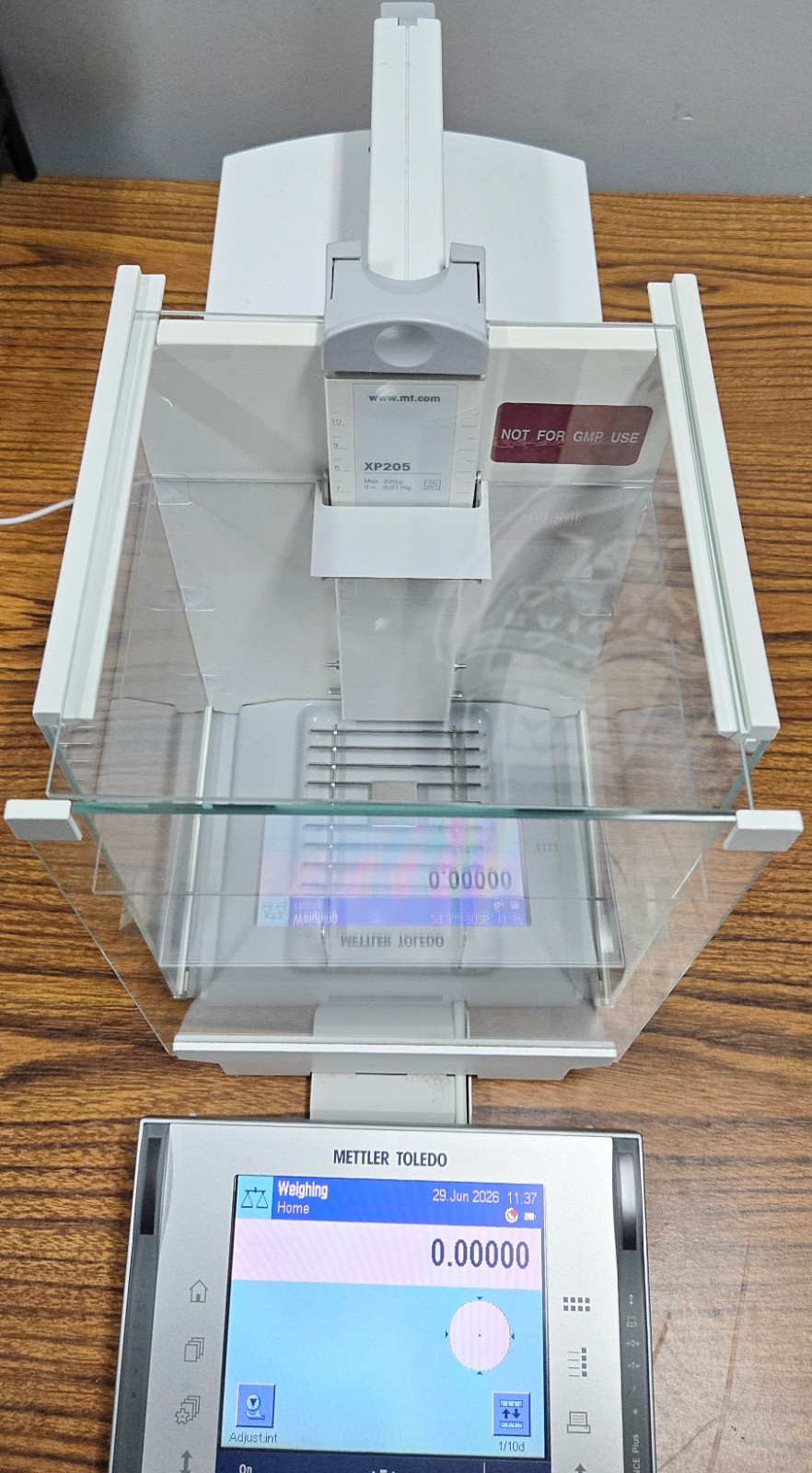 Mettler Toledo XP205 220g x0.01mg Analytical Table Top Lab Balance Digital Scale
