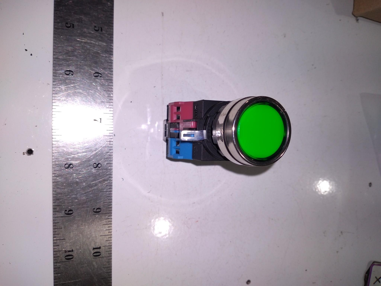 IDEC TW-DA1F LAMP 5-30 V 1W IDEC HW-F01 PUSH BUTTON SWITCH