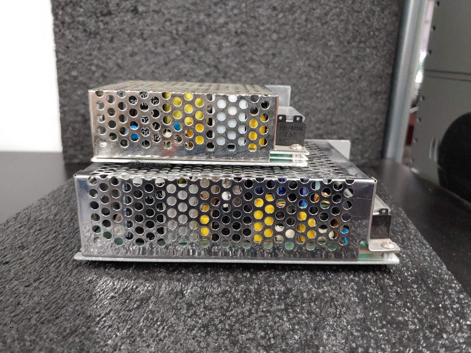 Lot of 2 XP POWER VCS50US12 VCS100US24 VCS Series Power Supply