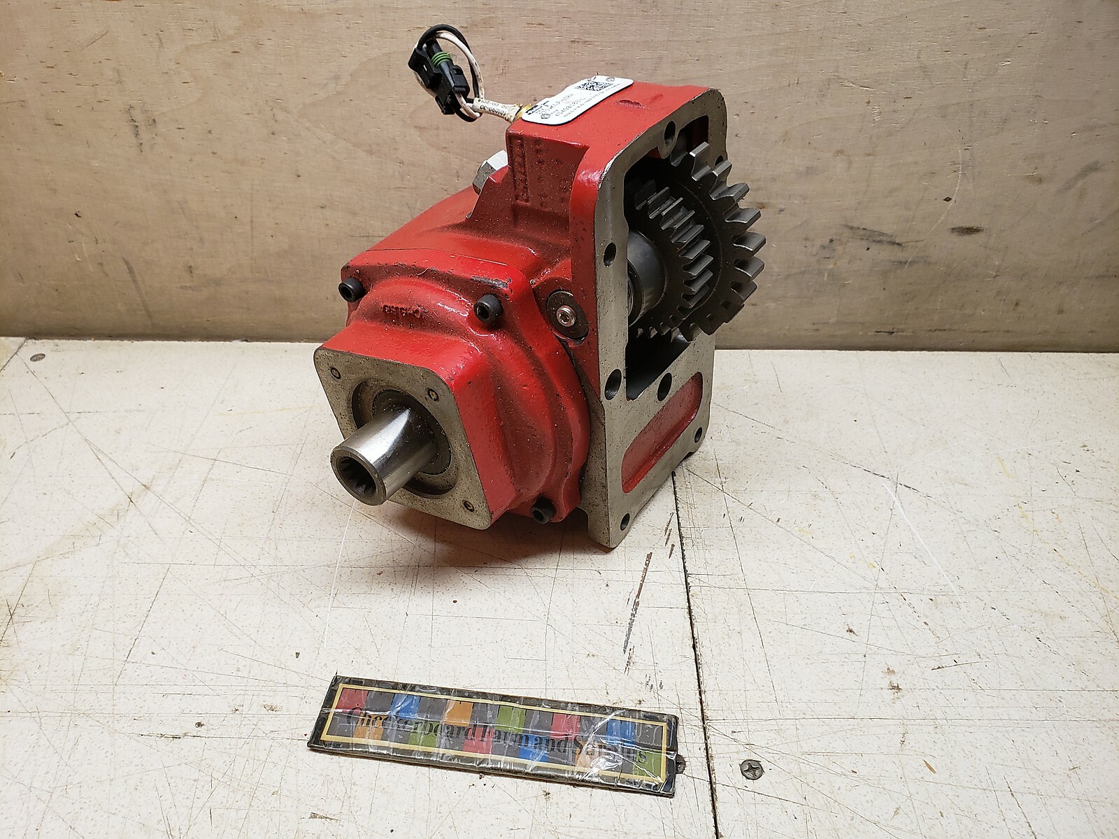 NOS Parker-Hannifin Chelsea Power Take-Off PTO 271MKAJP-L5RA 2520016204212