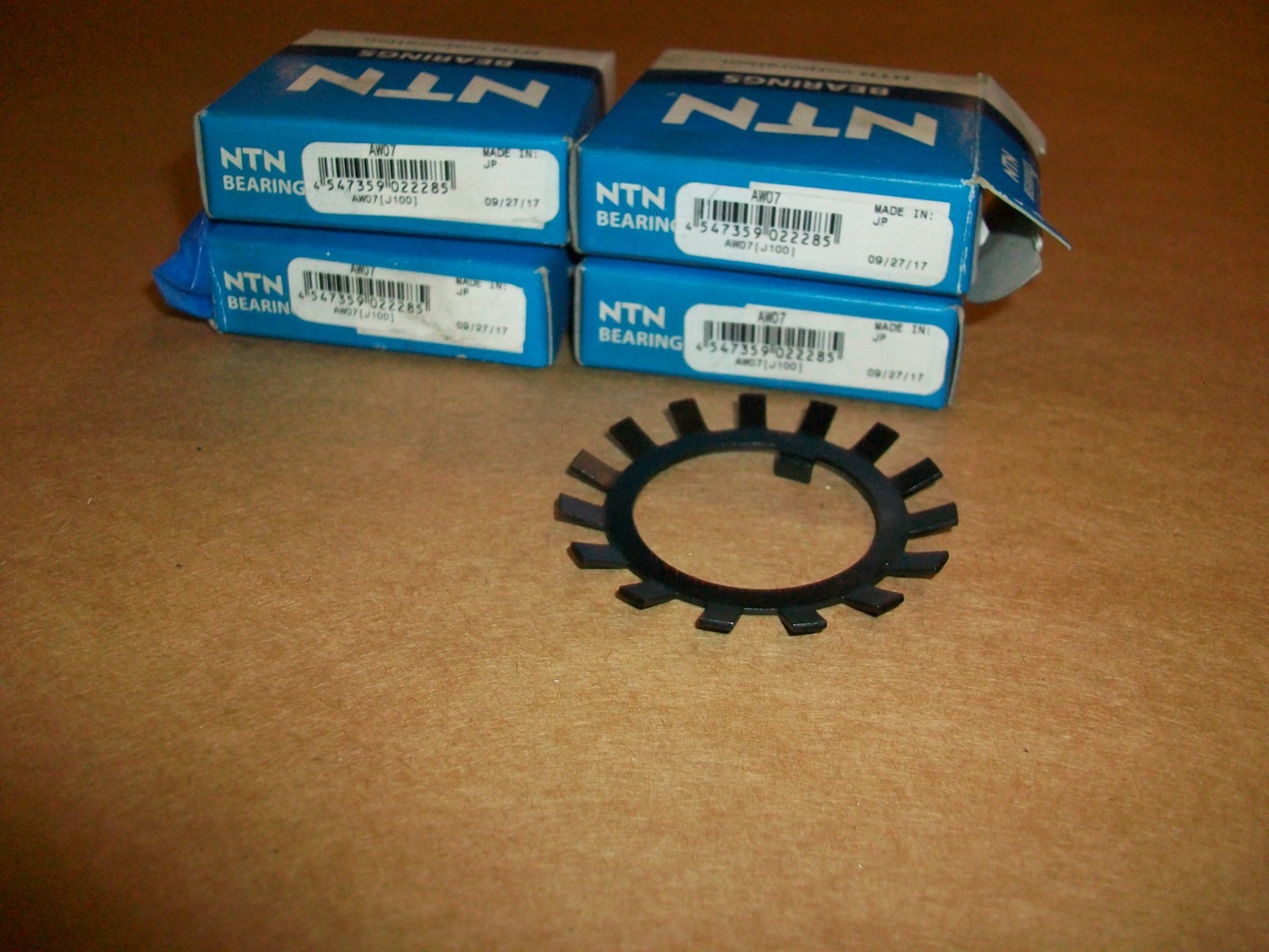 4pc NTN Bearing Lock Nut AW07 NEW