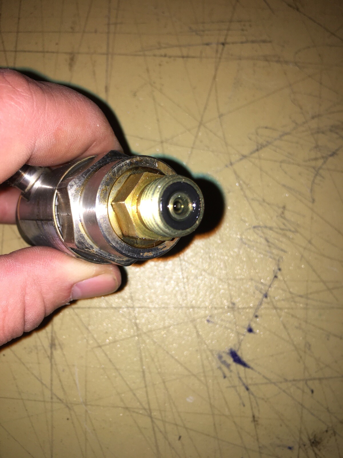 IFM PB5323 PRESSURE SENSOR 20-400psi 1500psi MAX