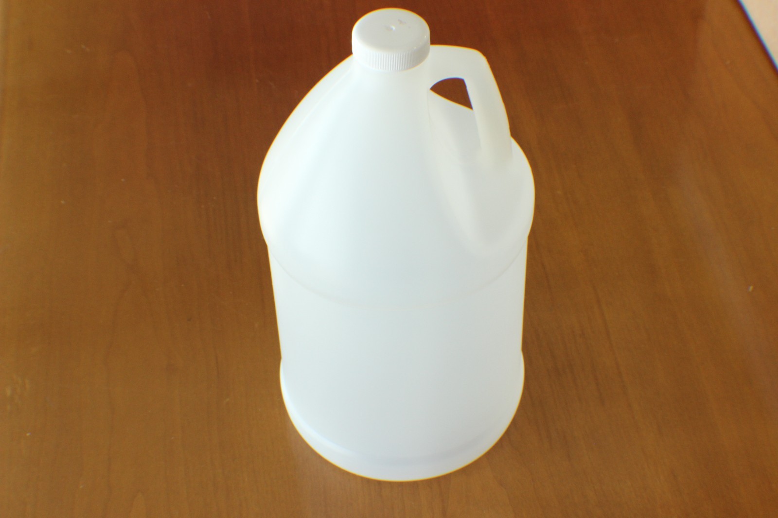 ULine 10746B-Jug 1 Gallon Jugs HDPE w/ Tops Natural Color Full Box of 48