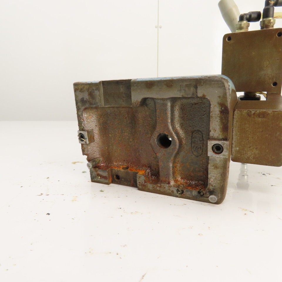 Cylinder Actuated Lathe Tailstock Dead Center 4″ Centerline W/Valve (Bison Style
