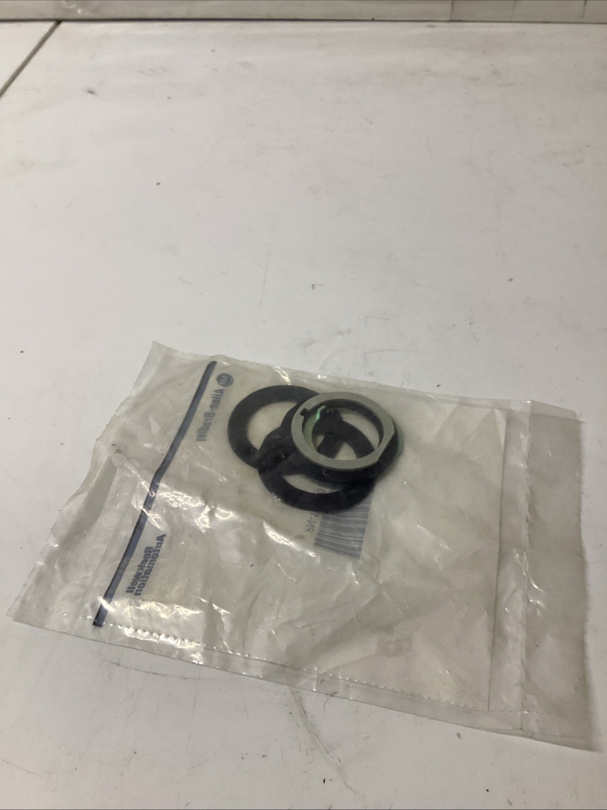 Allen Bradley 184850 Mounting Hardware V-547