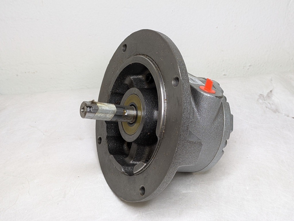 Gast Flanged Air Motor 1.5 HP 5/8″ Reversible Shaft 3000 RPM Max. 4AM-NRV-50C