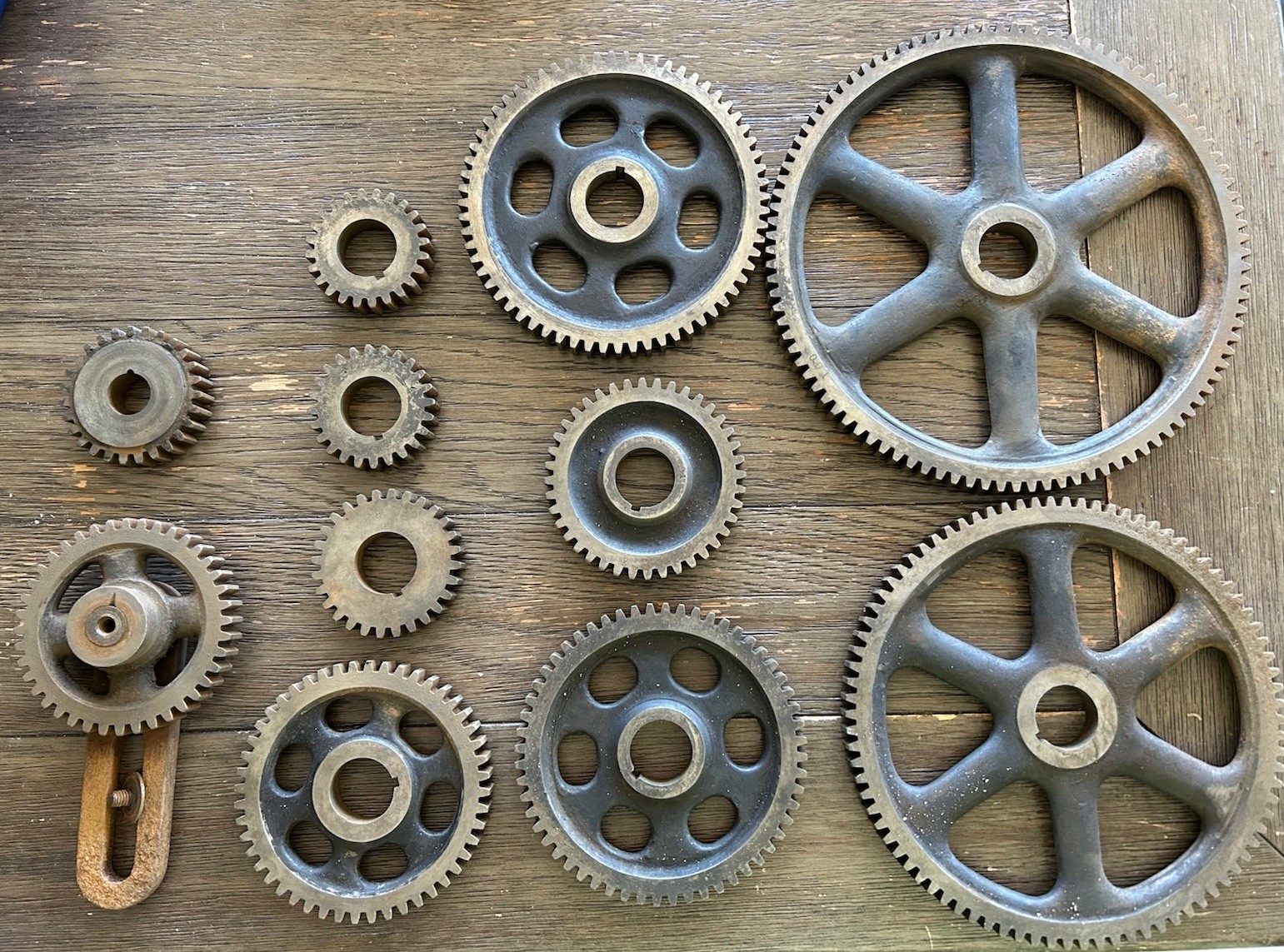 Vintage Lathe / Milling Machine Change Gear Set 1-1/4″ Bore & Two Other Gears