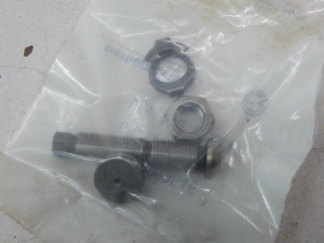 Detroit Diesel 8929646, 23537089, 23520014, 23520819 Valve Adjusting Screw