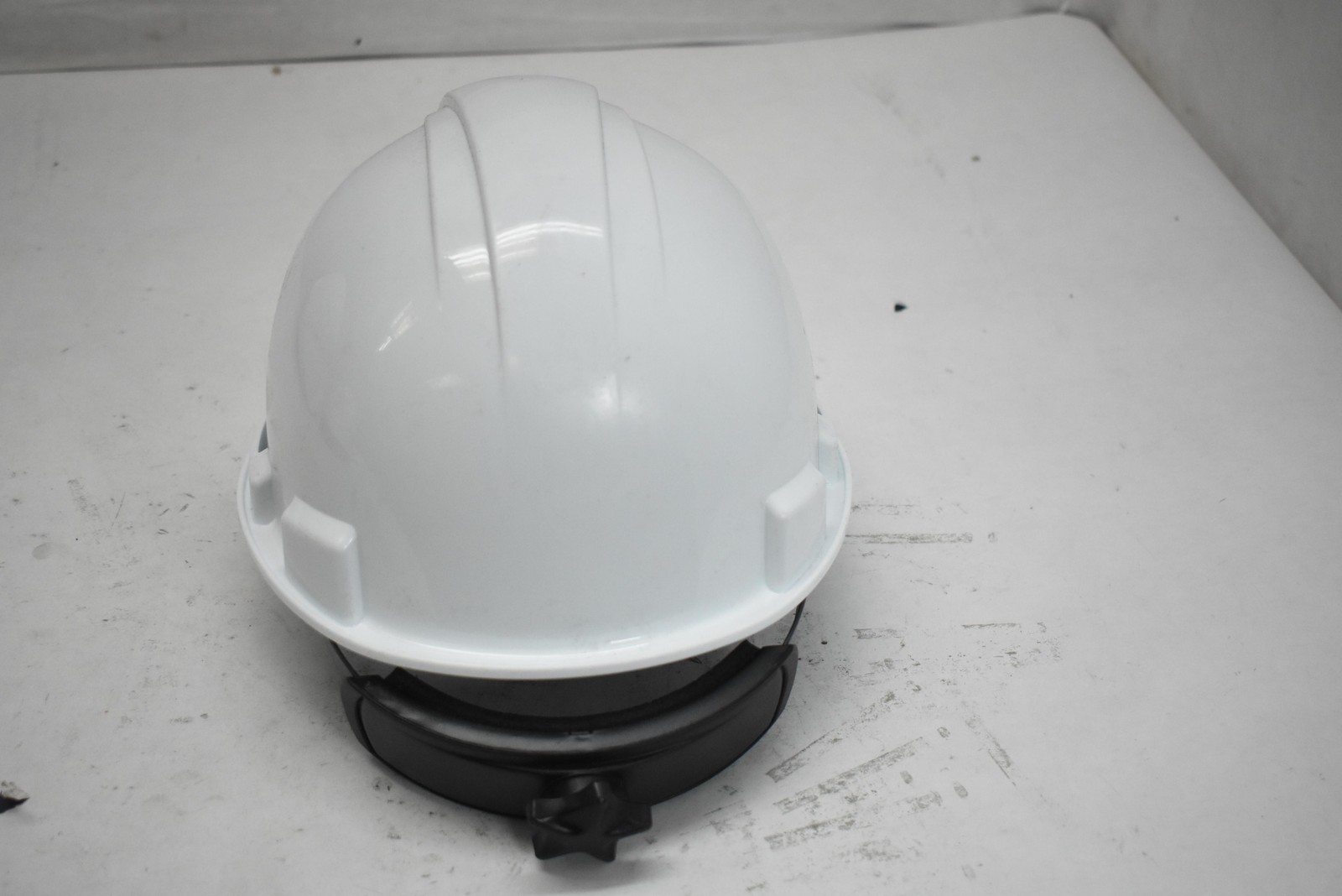 Dynamic Hard Hat Helmet Type 1 Class E Ratchet Size 6 5/8-8 White Adjustable