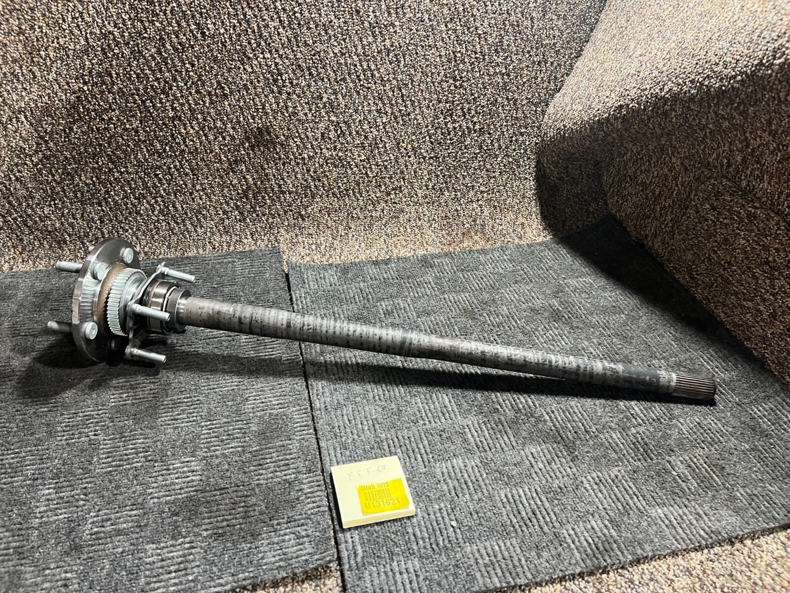 Rear Axle Shaft 10108925 – 5 Lug Hub Raised Center 4 Stud Axle Mount ABS Ring
