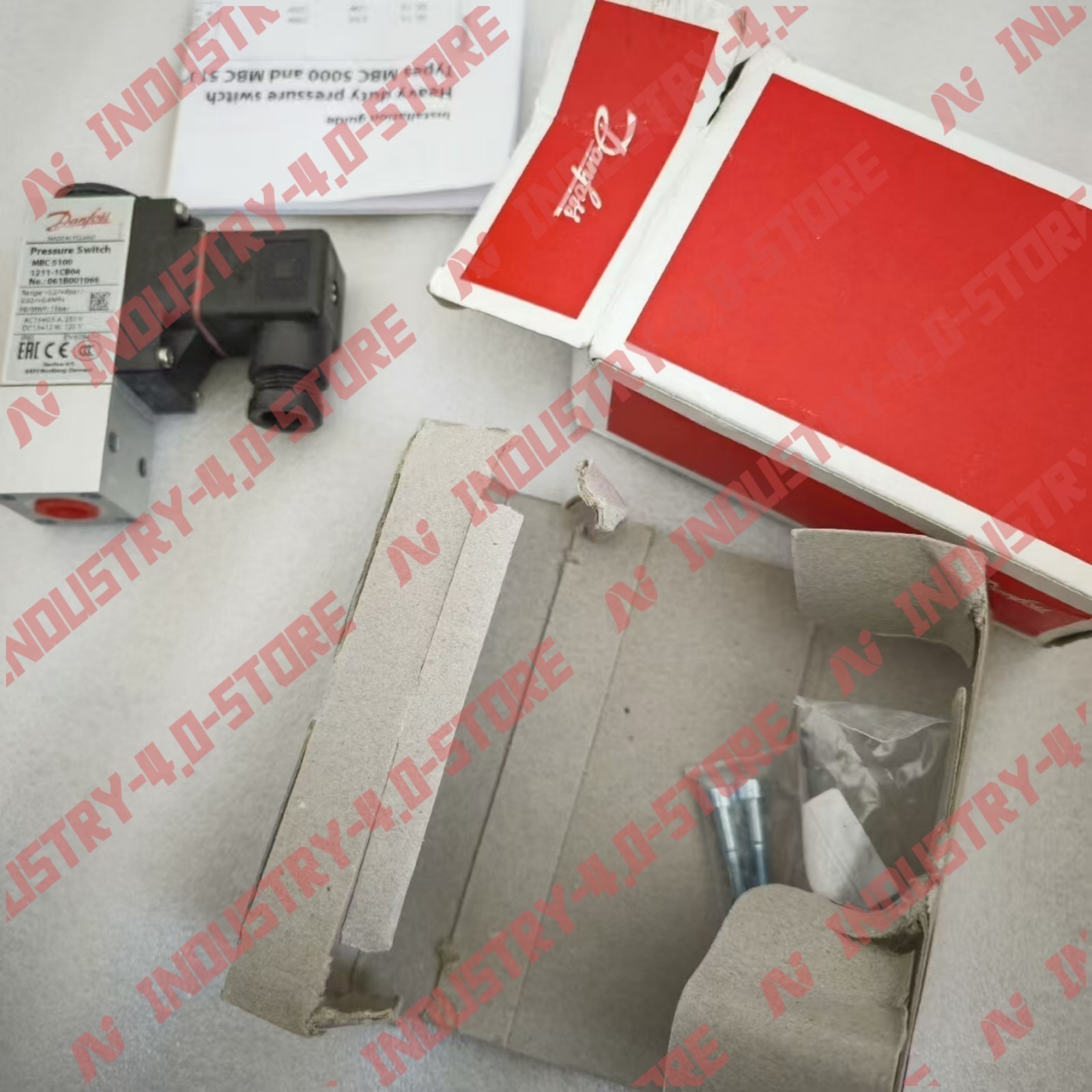 Danfoss 061B001066 MBC5100 Pressure Sensor#1pcs new in box