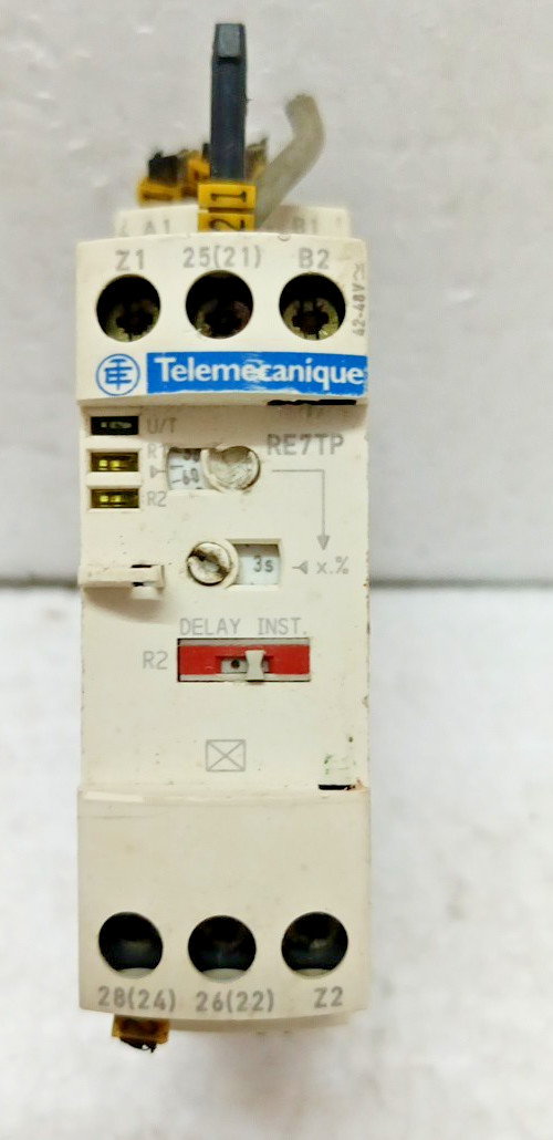 Telemecanique RE7TP13BU Schneider RE7TP13BU Used Free Shipping