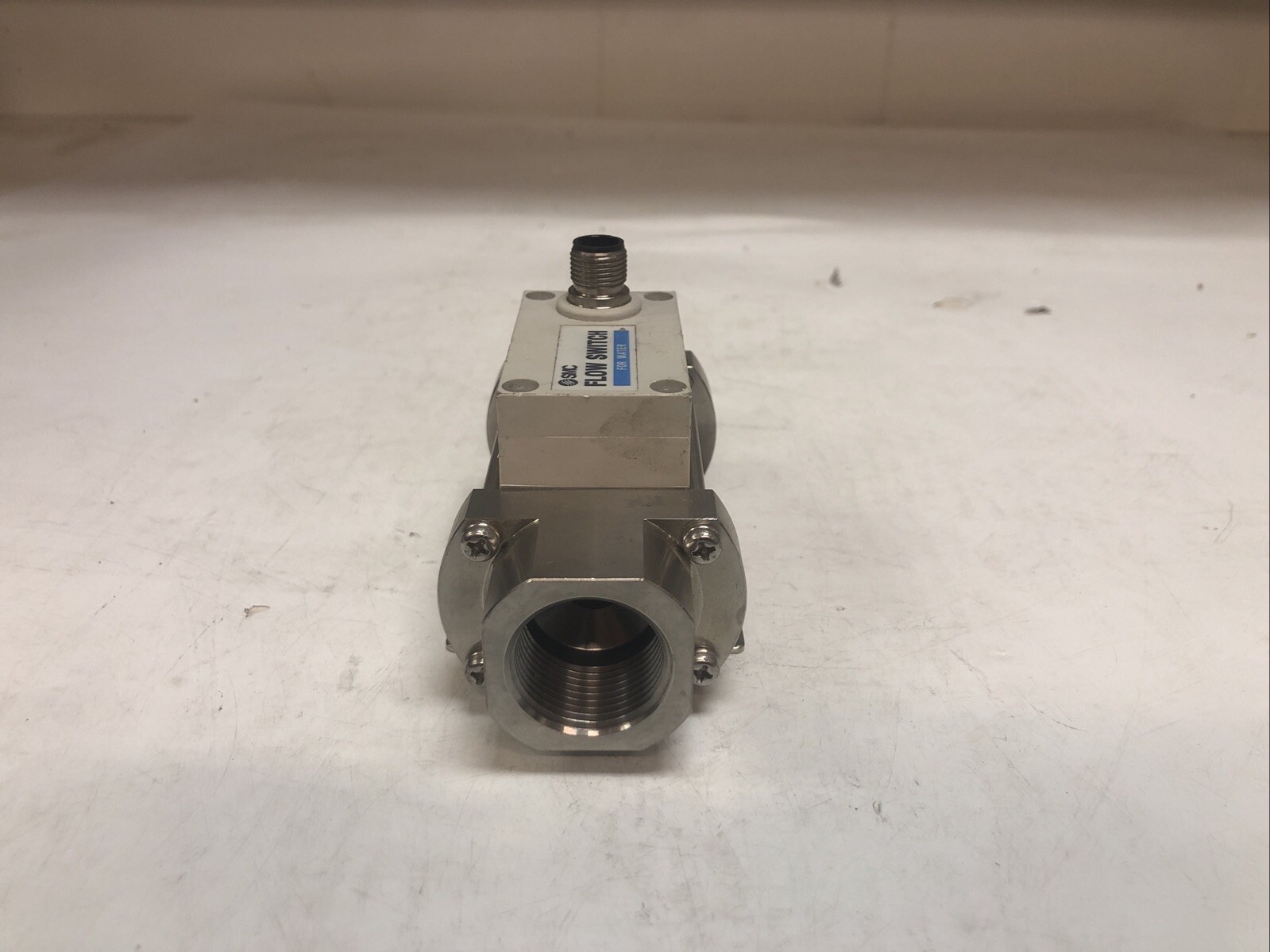 1 Used SMC PD2W540-F06-1 Flow Switch For Water, Flowrate 5-40L/min