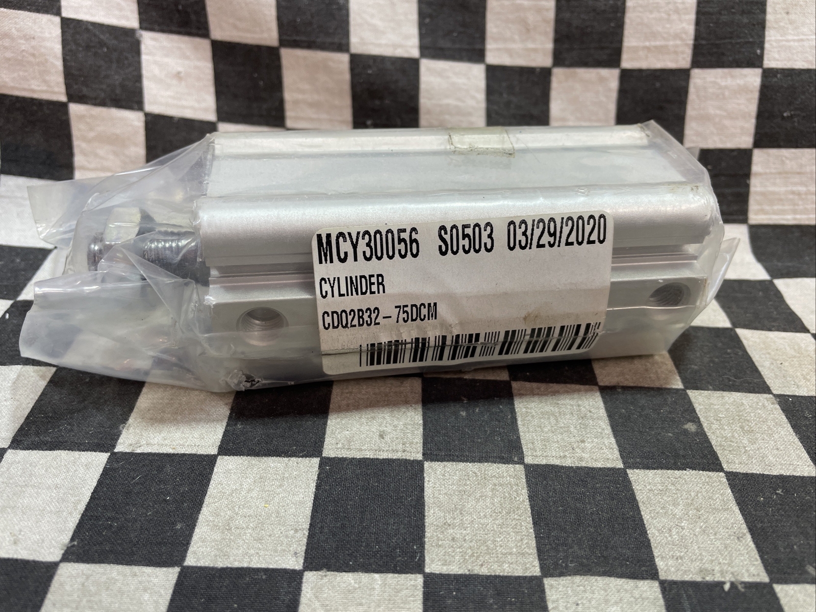 SMC CDQ2B32-75DCM, CDQ2B3275DCM, Compact pneumatic, SHIPSAMEDAY#1644T19