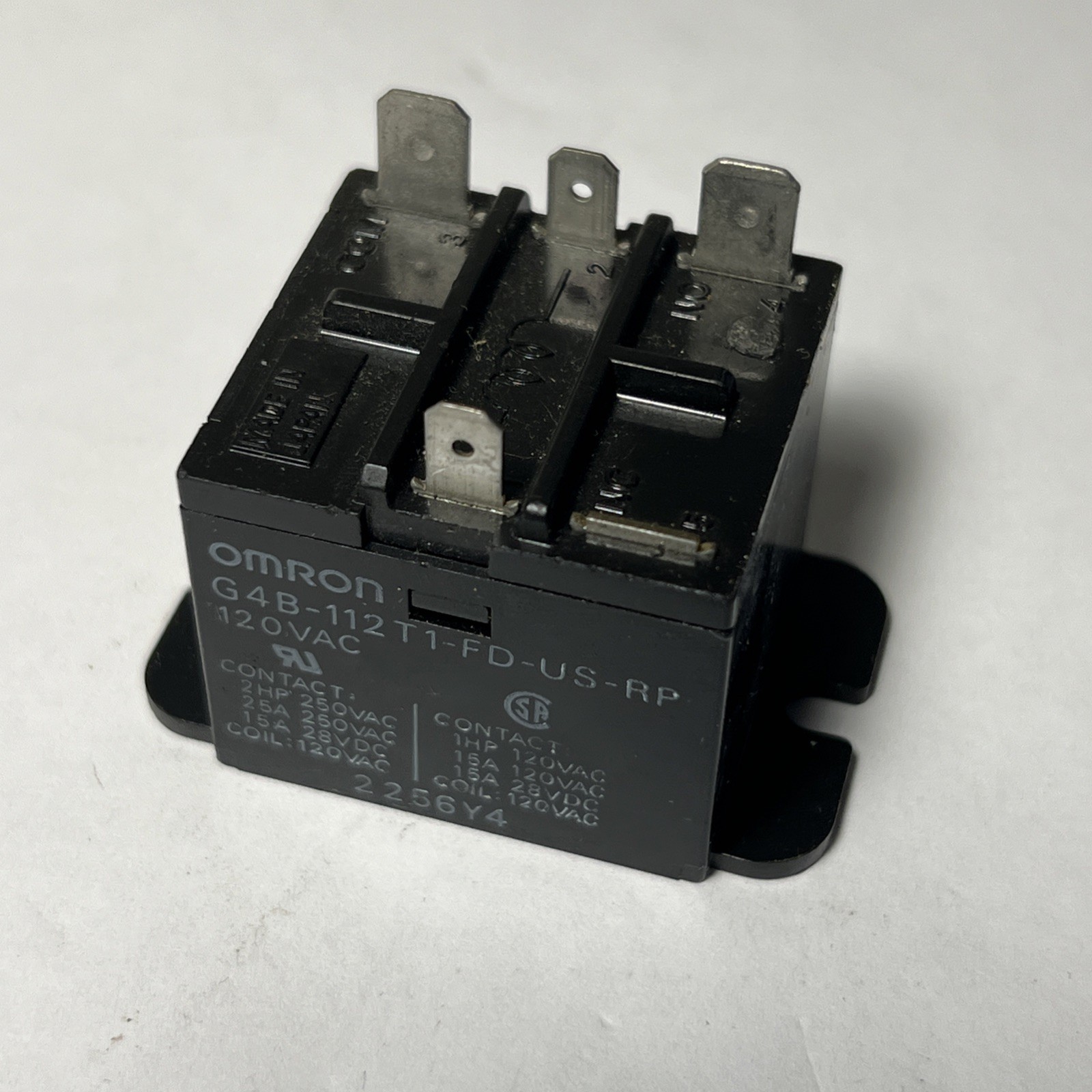 Omron G4B-112T1-FD-US-RP-120V AC Relay