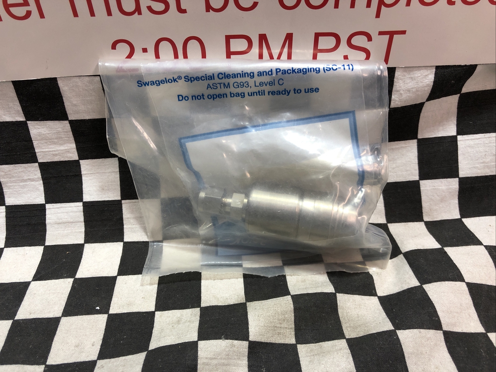 Lot Of 2, Swagelok Quick Connect Body 1/4″, SS-QTM2A-B-400-SC11, SHIPSAMEDAY